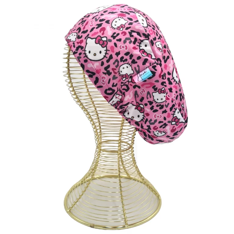 Gorro clínico Aurísima modelo Kitty Print rosado tela poliester elasticada!