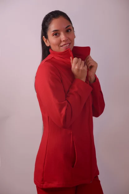 Polerón clínico mujer diseño Raquel color rojo